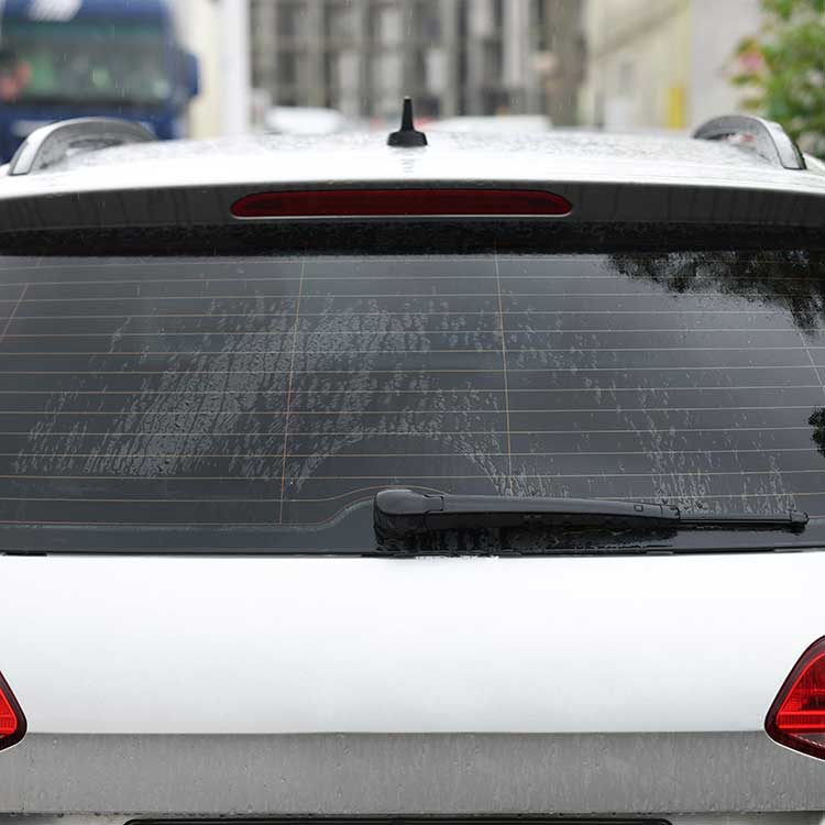 cracked windshield needing a windshield replacement